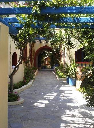 Palm Bay Hotel Сисси Экстерьер фото